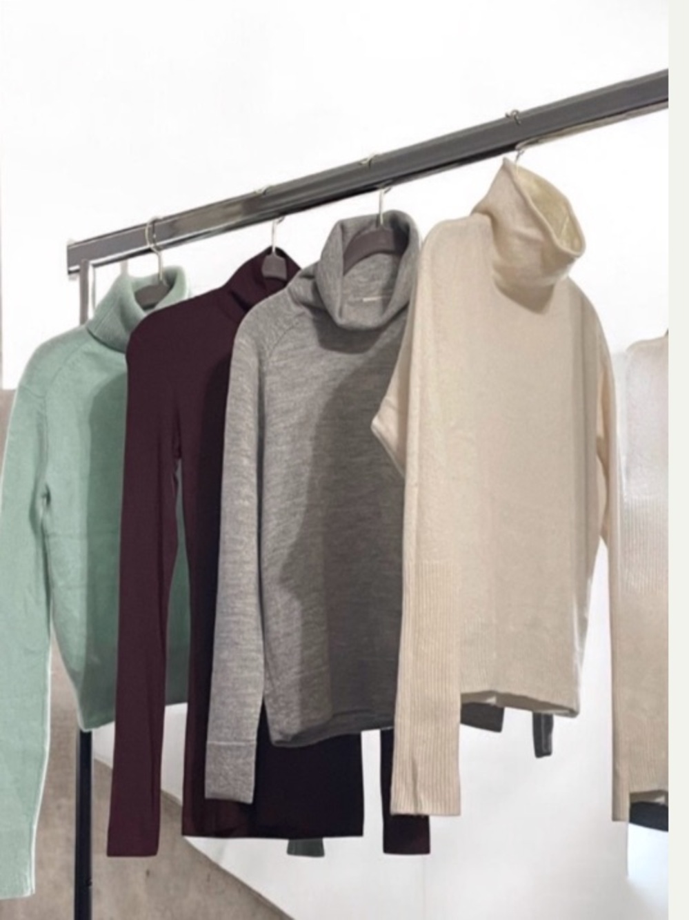 Aritza 4 Turtles Neck Cashmere Sweaters Size XS|XXS